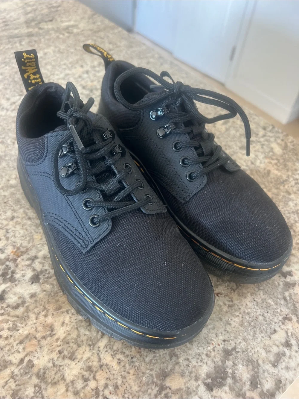 Dr. Martens Men’s Black Canvas Derby-Style Low Tops size 7